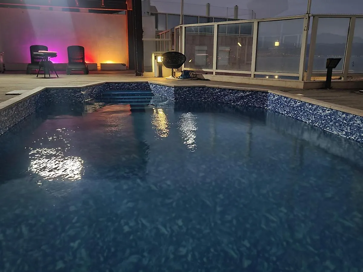 Luxury Top 300M Penthouse With Privat Pool On The Roof Near The Sea Full Sea View Eilat